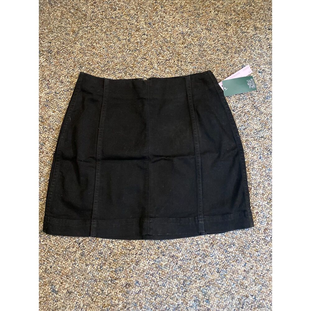 Woman's Size 6 Wild Fable New Black Skirt
